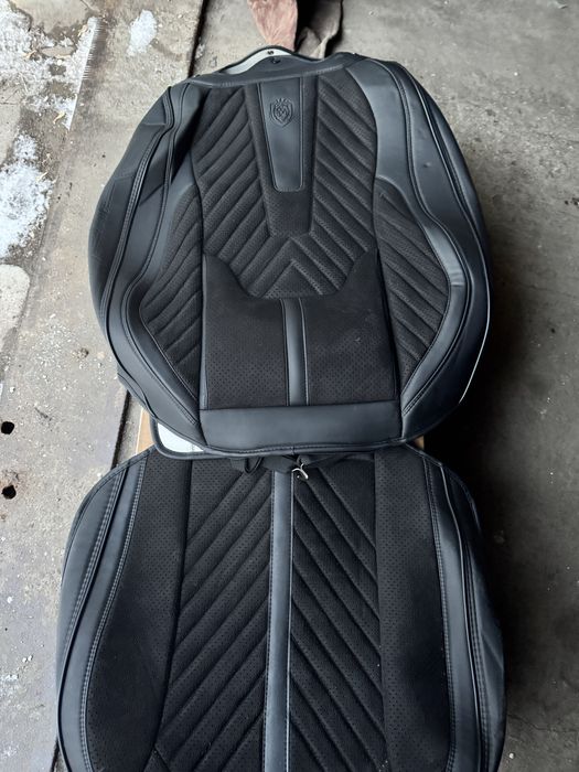 Чехлы на авто.