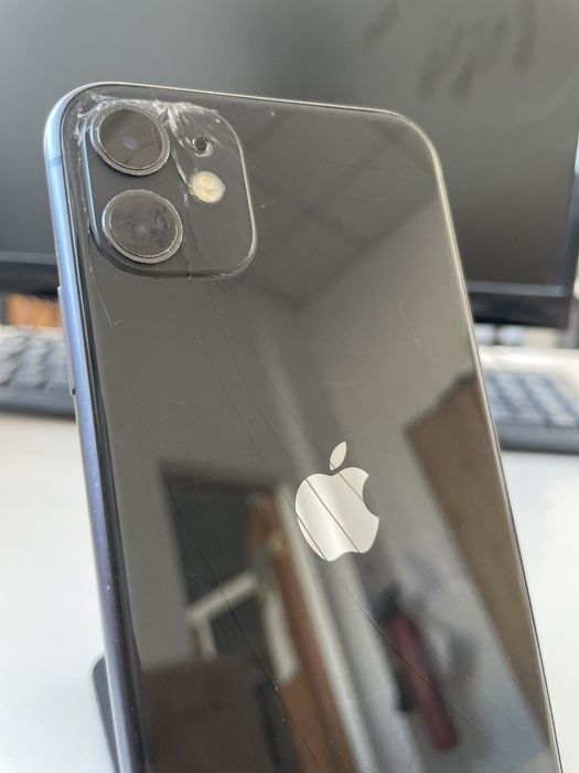 Продам Iphone 11 64gb