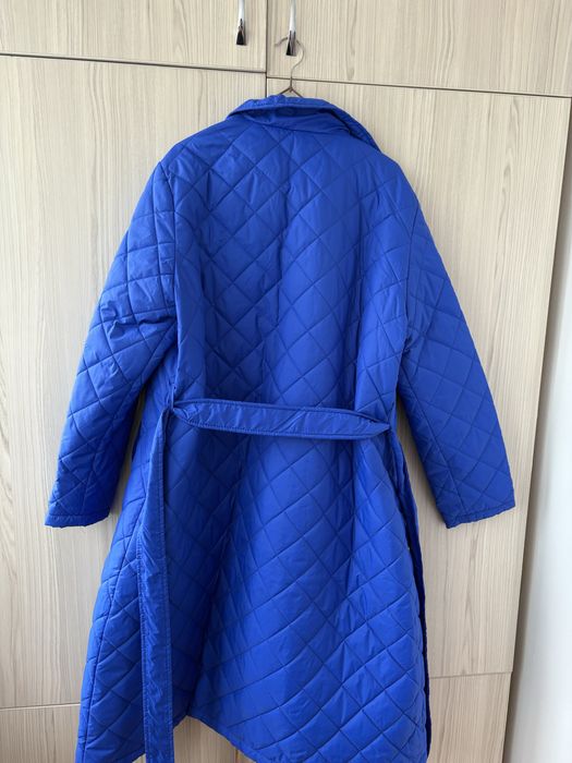 Подам плащ женский