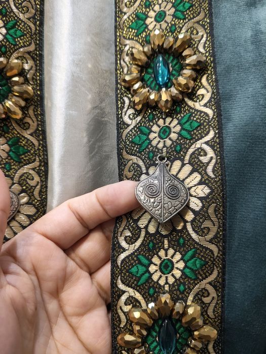 Продам национальную одежду