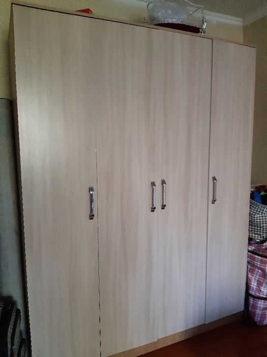 Шкаф полкалары түгел