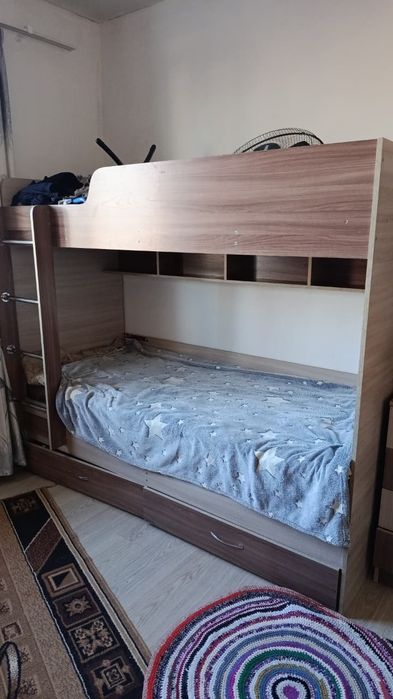 Двухярусный кровать