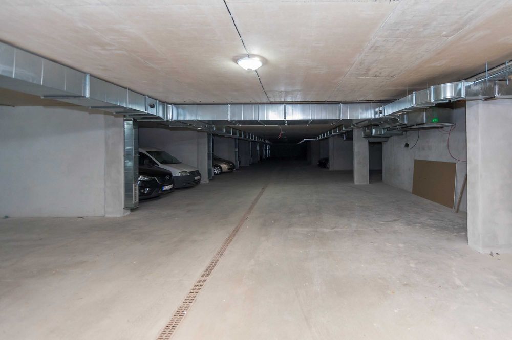 Дава се под наем Тристаен апартамент в София, Център - 123 кв.м за 278294.76 € - Снимка #7