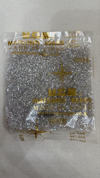 Японский бисер в серебристом цвете