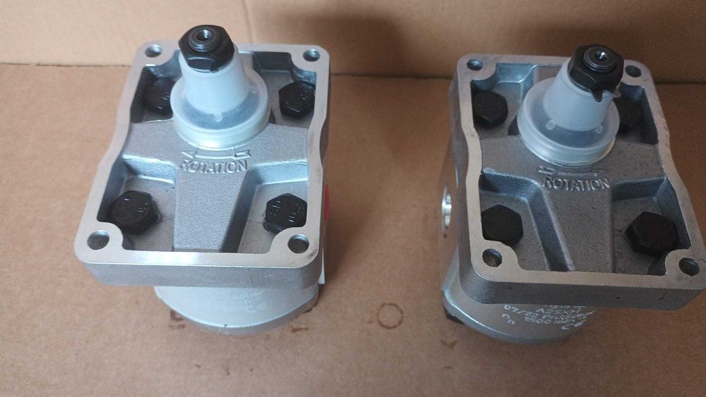 Pompa H13 pentru tractor U445 servo ridicare
