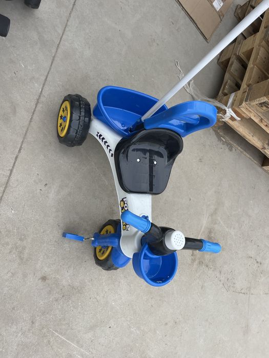 Tricicleta pentru copii cu claxon si control parental Police