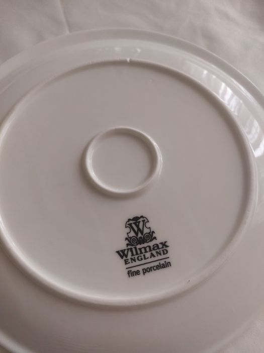 Супер-скидка Тарелки  разные цены разные