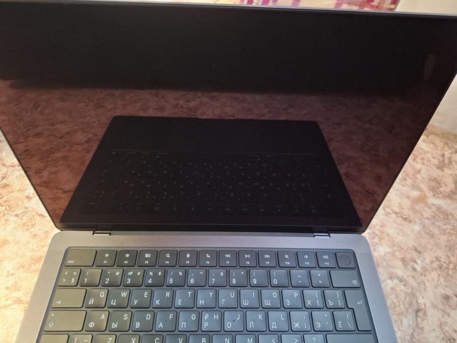 Apple MacBook Pro M5 14", 16GB/512