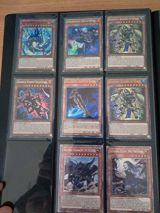 Yu-Gi-Oh! карти от различни колекции