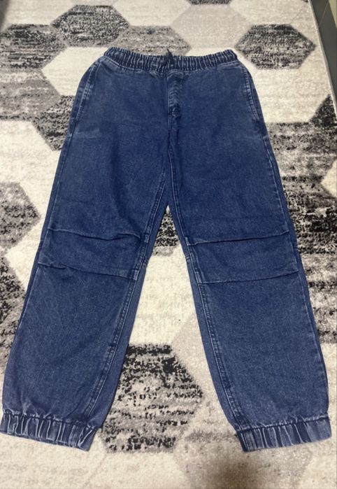 Blugi si tricou marimea 152 cm