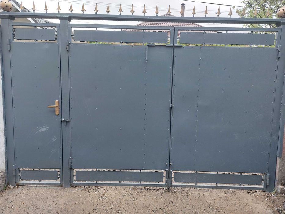 Продам уличные  ворота