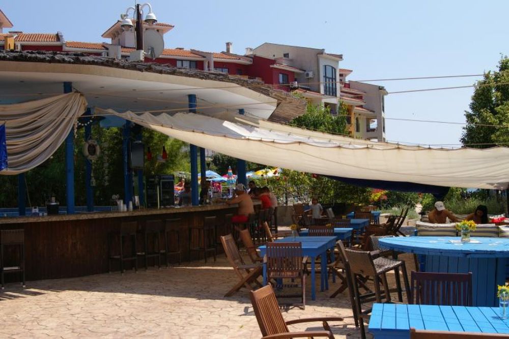 Дава се под наем Тристаен апартамент в Ахелой - 85 кв.м за 600 € - Снимка #14