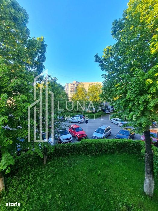 Apartament decomandat cu 3 camere de vânzare | Tudor