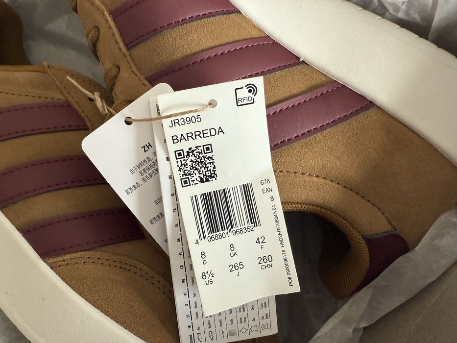 Adidas Barreda ОРИГИНАЛНИ мъжки маратонки - 42/43