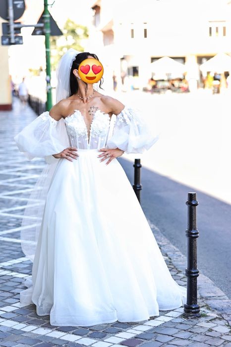 Vând rochie de mireasă