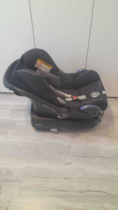 Scoica Maxi Cosi Cabriofix plus talpa familyfix isofix