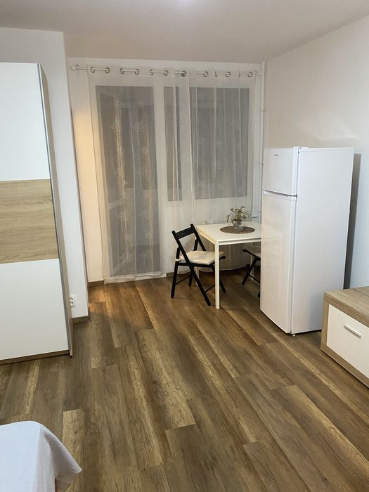 Garsoniera Berceni, Turnu Magurele