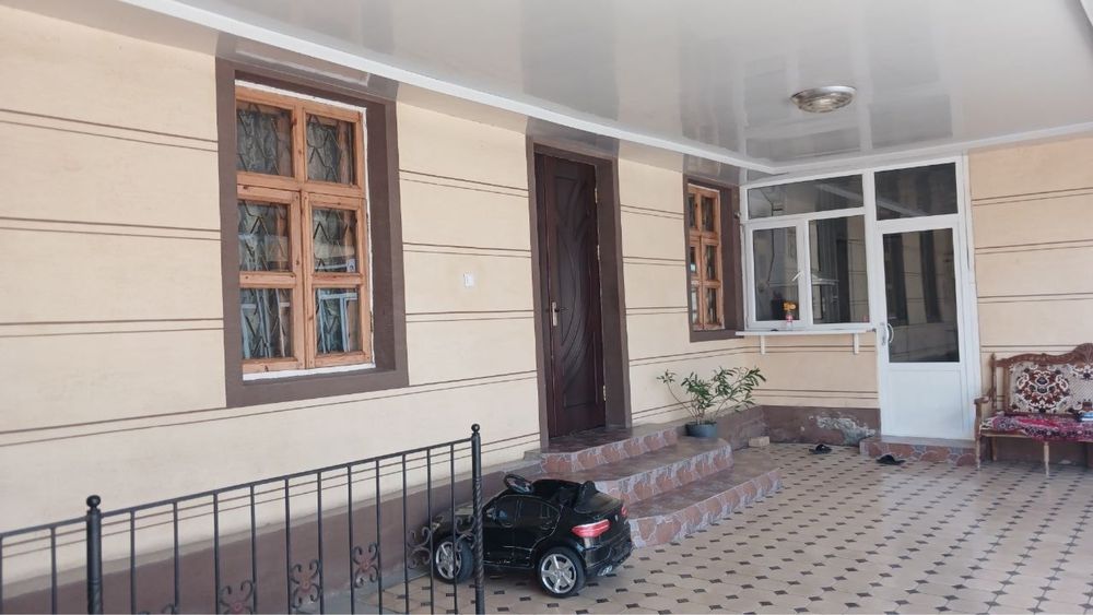 Бадамзар. центир города. Новамаскоский