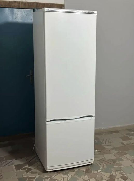 Продам ХОЛОДИЛЬНИК ATLANT 185 см 2 компрессора