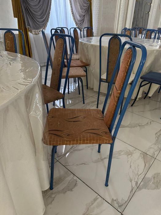 Продам стулья вместе с чехлами