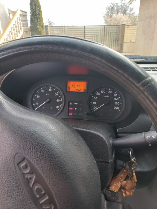 De vanzare logan 1.4 Mpi in stare foarte buna.