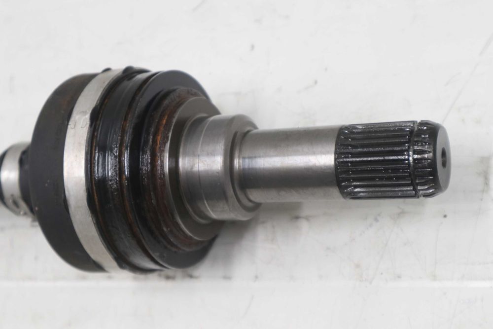 Задна дясна полуоска БМВ Г30 Г31 BMW G30 G31