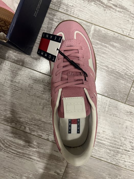 Кеды от TOMMY HILFIGER в розовом цвете