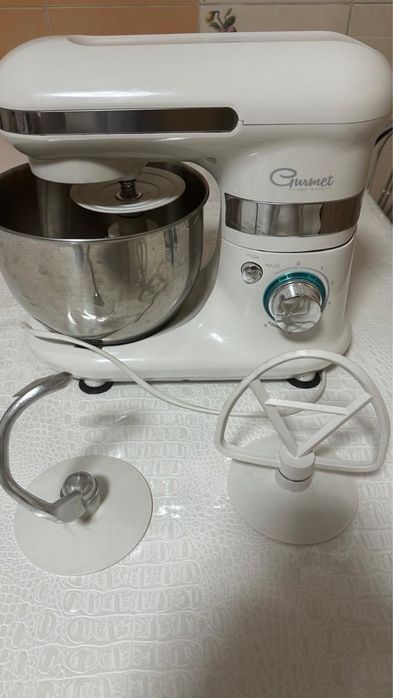 Миксер планетарный Sencor в идеальном состочнии