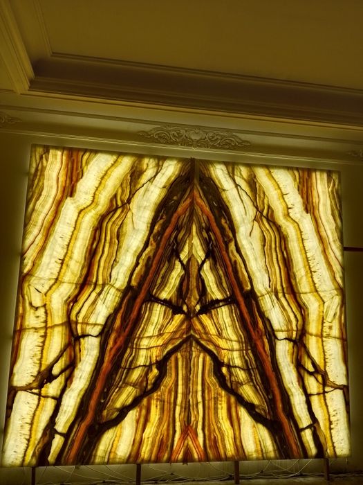 Мрамир тошлар сотилади (Иран мрамирлари).