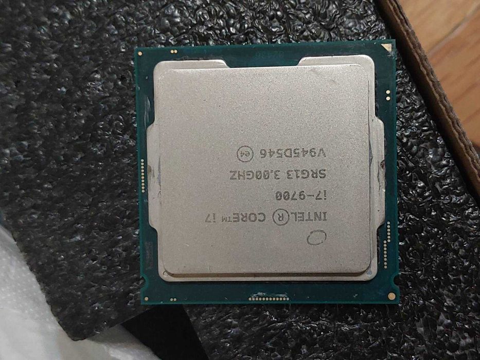 Intel i7 9700, 8-ядрен, LGA 1151 - със ЗАБЕЛЕЖКА !