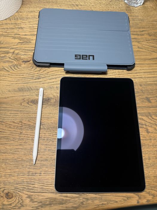 Apple Ipad air 11” M2 + pencil pro + UAG Case