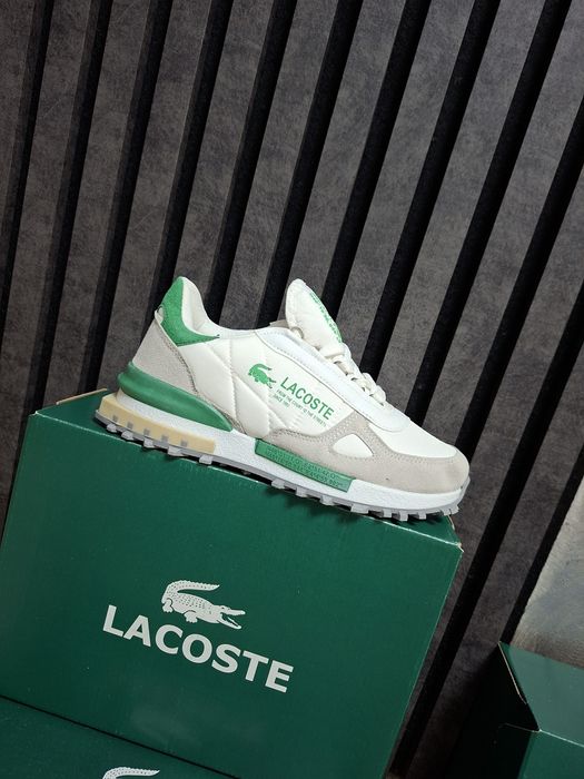 Adidași  lacoste