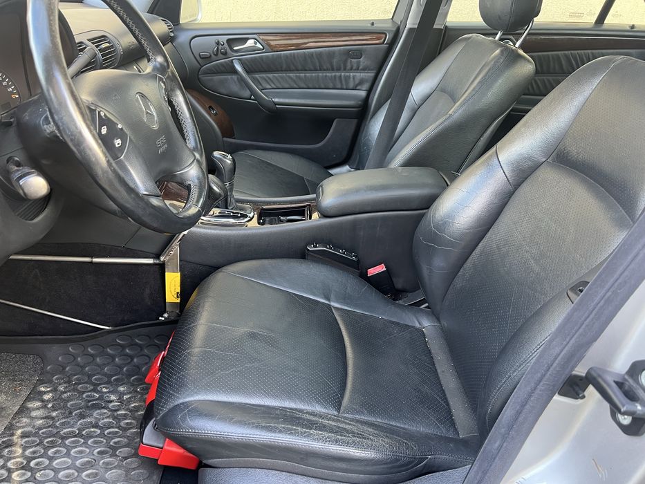 Mercedes C320 adaptat persoane cu handicap/dizabilitati Radiata