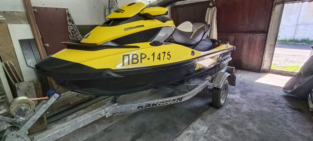 Гидроцикл BRP RXT 260 is