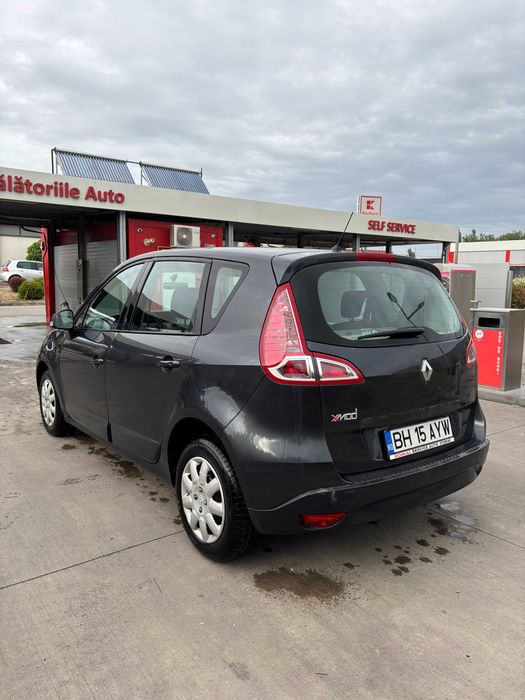 Renault Megane Scenic 1.5 dCi (2011) | Revizii importante si schimburi la zi!