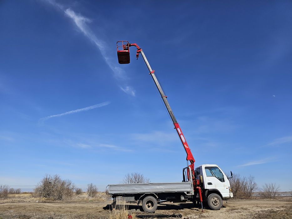 Манипулятор, ямобур, вышка.