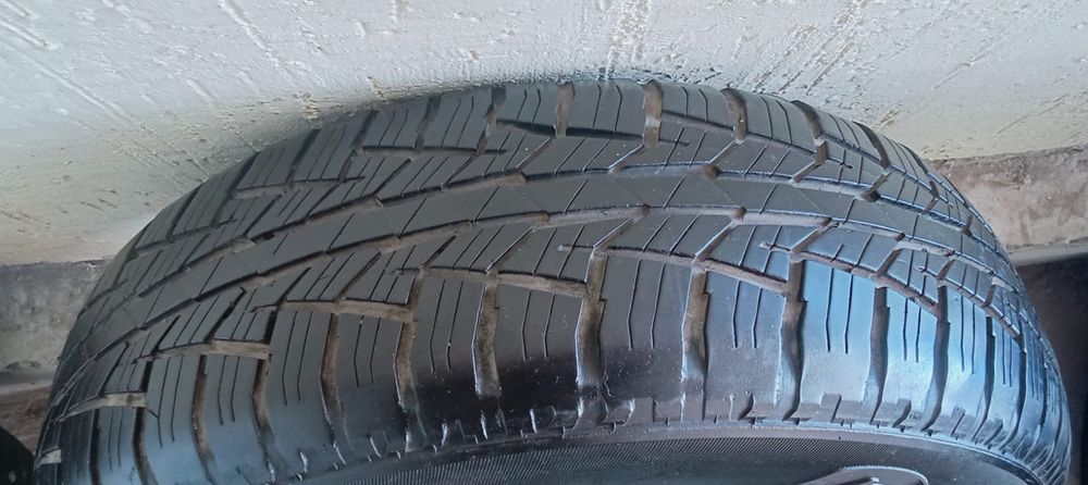 Продам шины комплект и парами