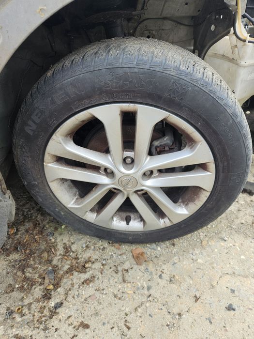 Лети джанти с гуми за Nissan Djyk 215-55-17