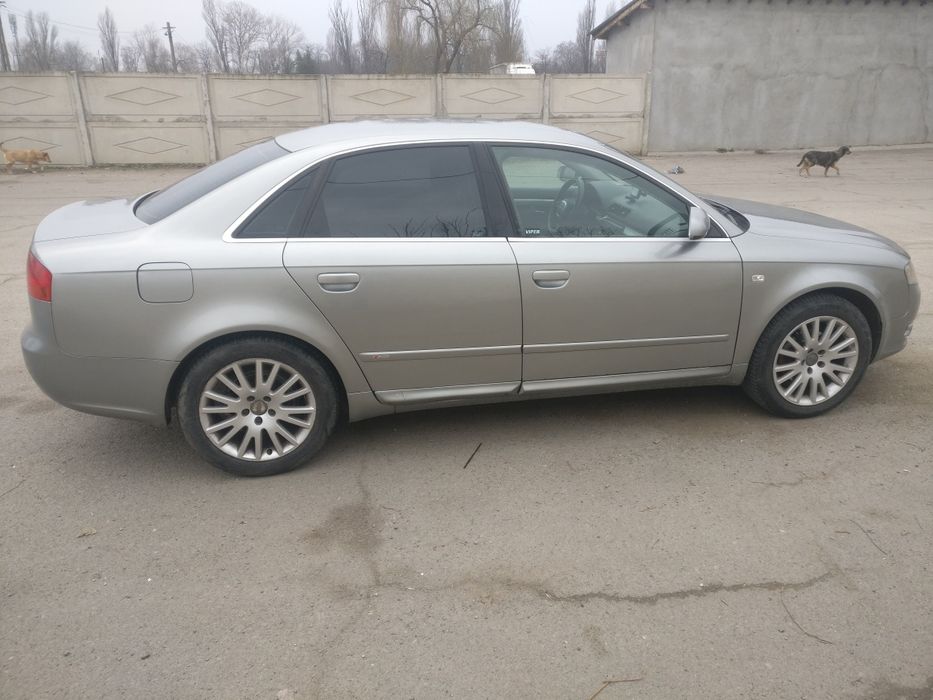 Vând Audi A4 b7 automat