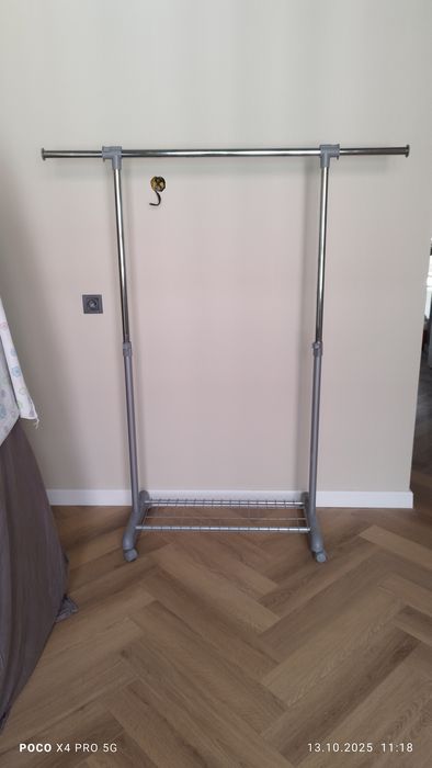 Вешалка напольная