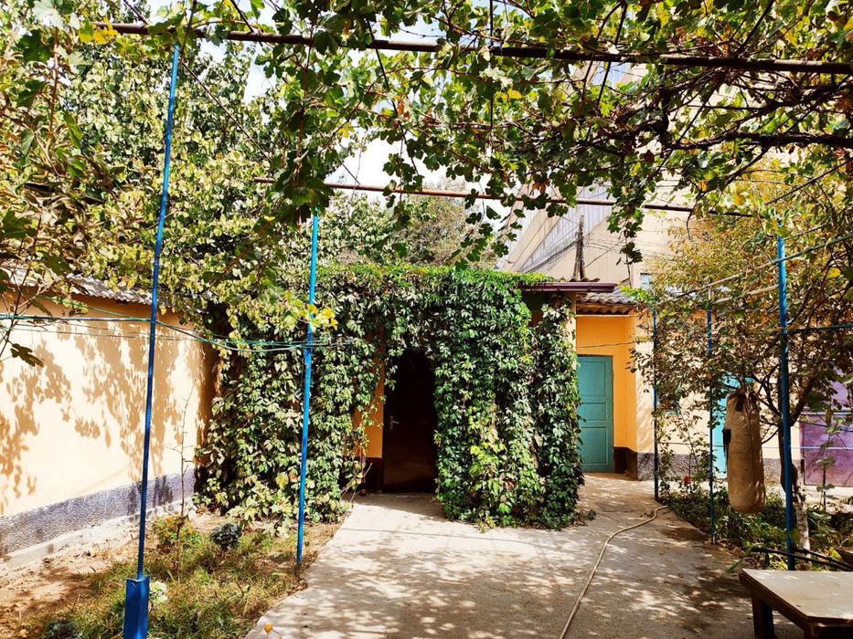 Комнта а аренду для двух трёх человек