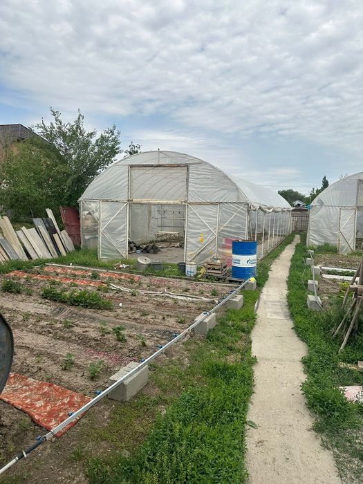 Теплица в комплекте