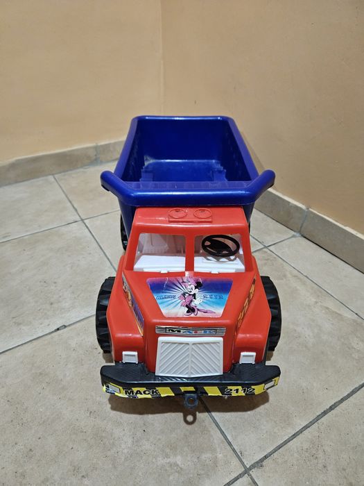 Большой грузовик детский