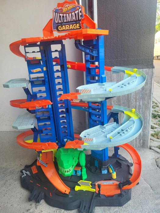 Писта Hot Wheels