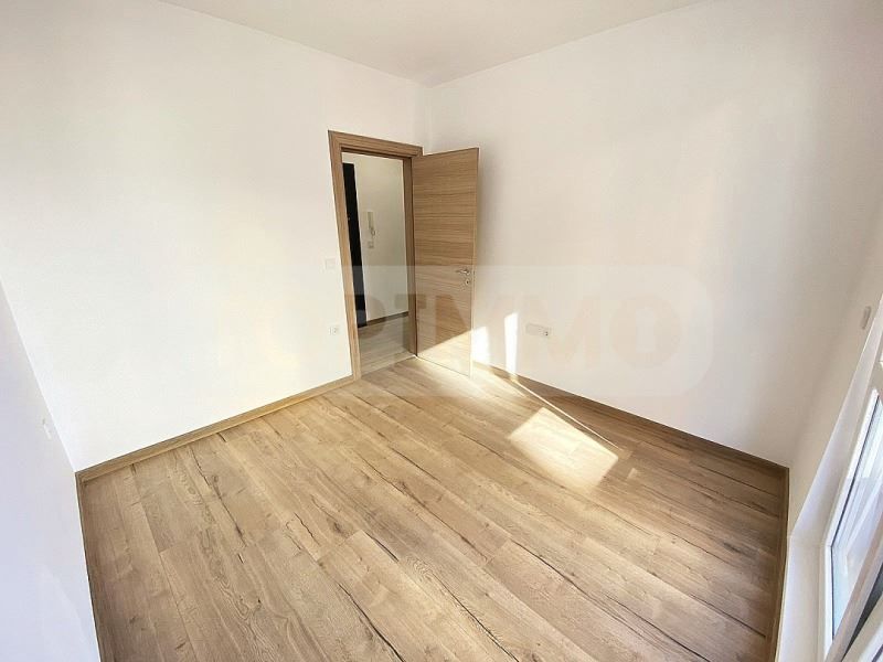 Продава се Двустаен апартамент в Варна, м-т Пчелина - 57 кв.м за 1665 €/кв.м - Снимка #10