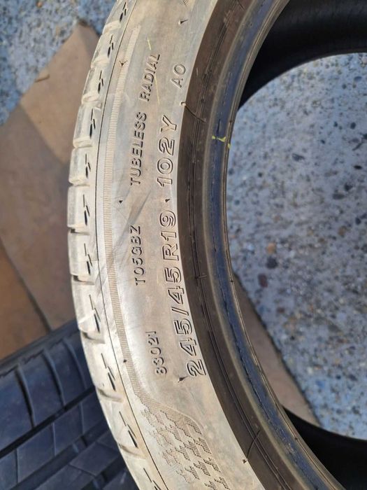 2 Bridgestone R19 245/45 Летни гуми  DOT1021
