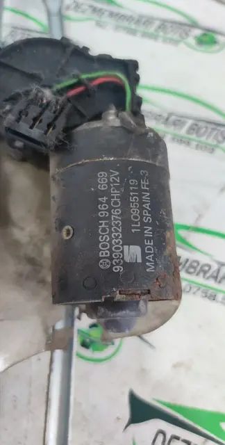 Ansamblu stergatoare parbriz volan pe stanga Volkswagen VW Caddy 1996