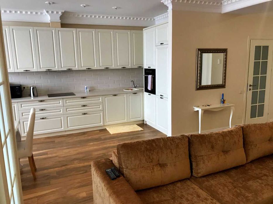 Дава се под наем Двустаен апартамент в София, Младост 1 - 78 кв.м за 450 € - Снимка #2