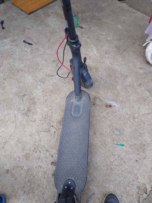 Trotinetă electrică ieftină