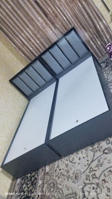 Краватлар сотилади